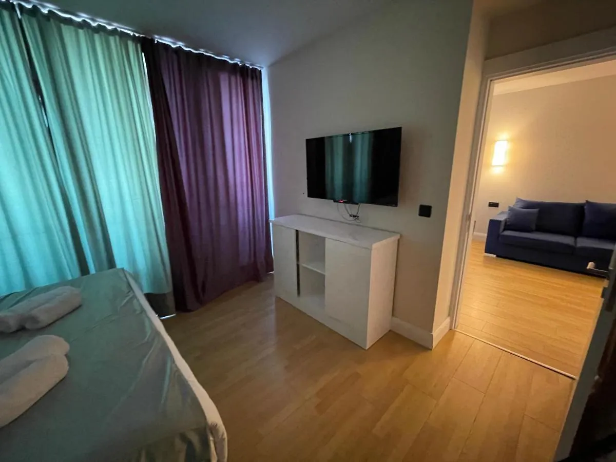 Apartamento Sayat-Nova Apart-Hotel Orbi City